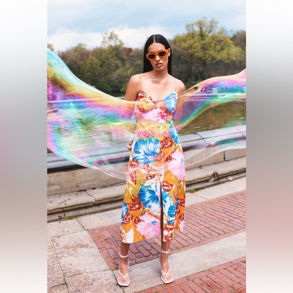 ZARA TROPICAL PRINT MIDI DRESS - Picture 2 of 3